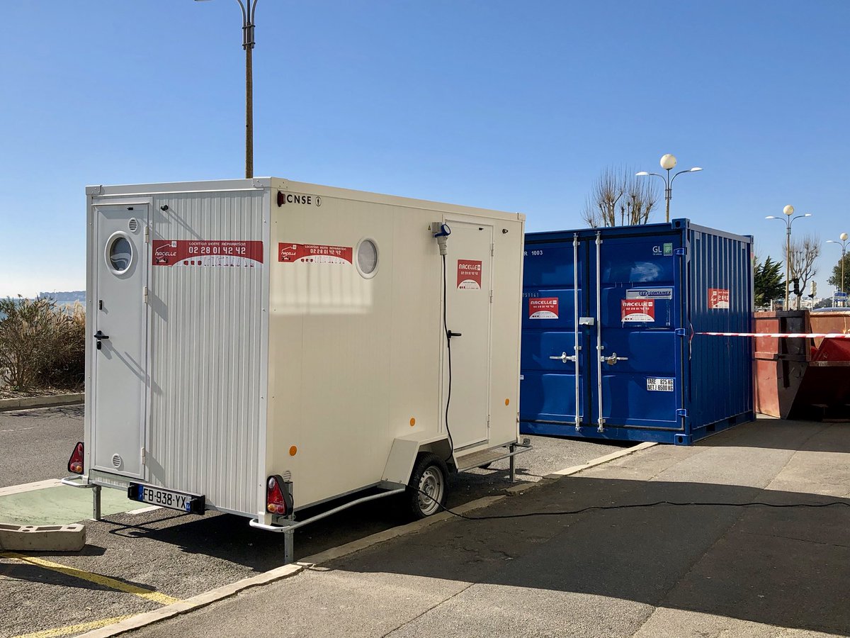 nacelle44's tweet photo. Chantier conteneur sur un chantier sur le remblai de La Baule https://t.co/wW79g4gEur