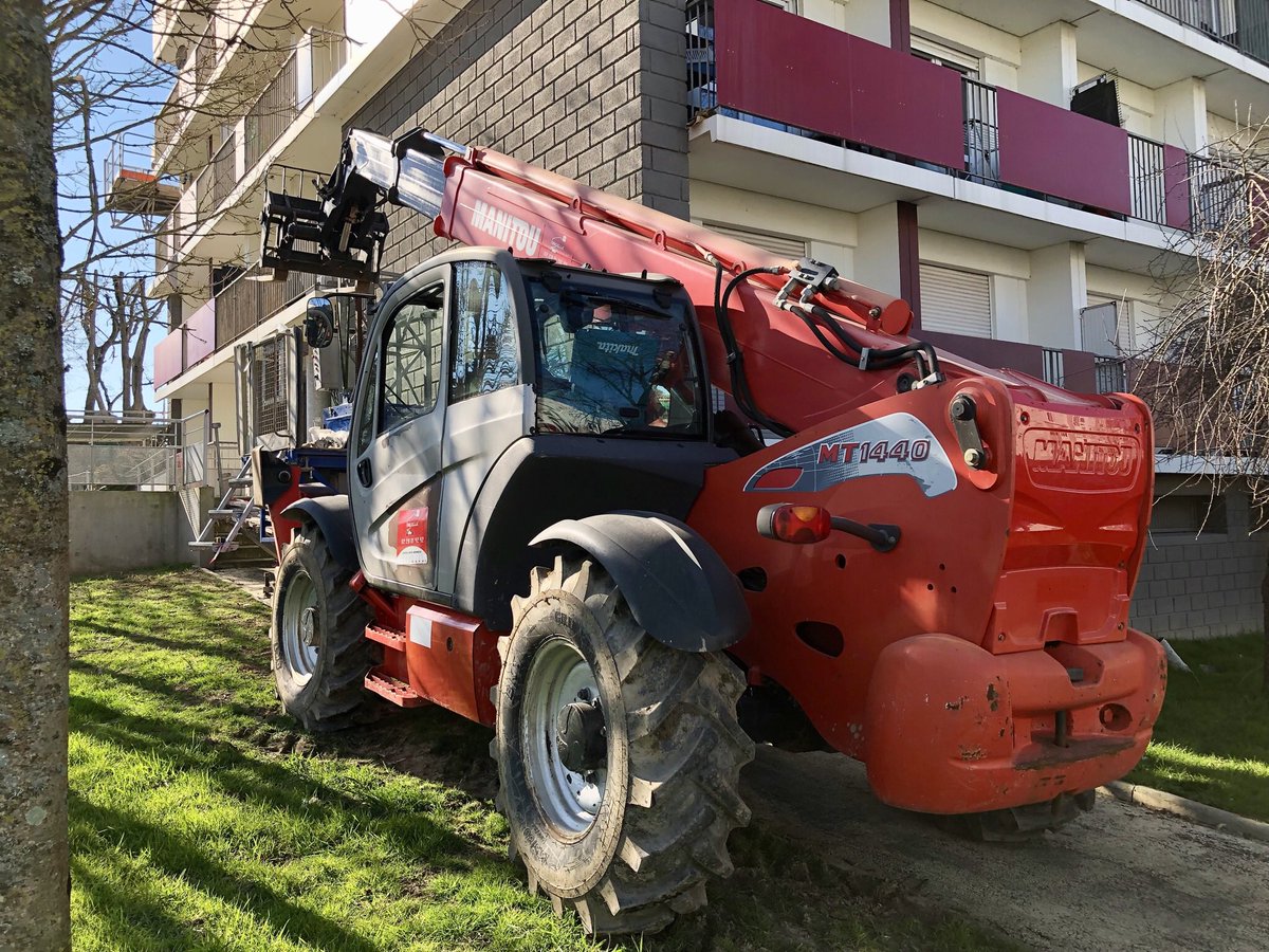 nacelle44's tweet photo. Chariot chantier St Nazaire https://t.co/6bByg9Tng7