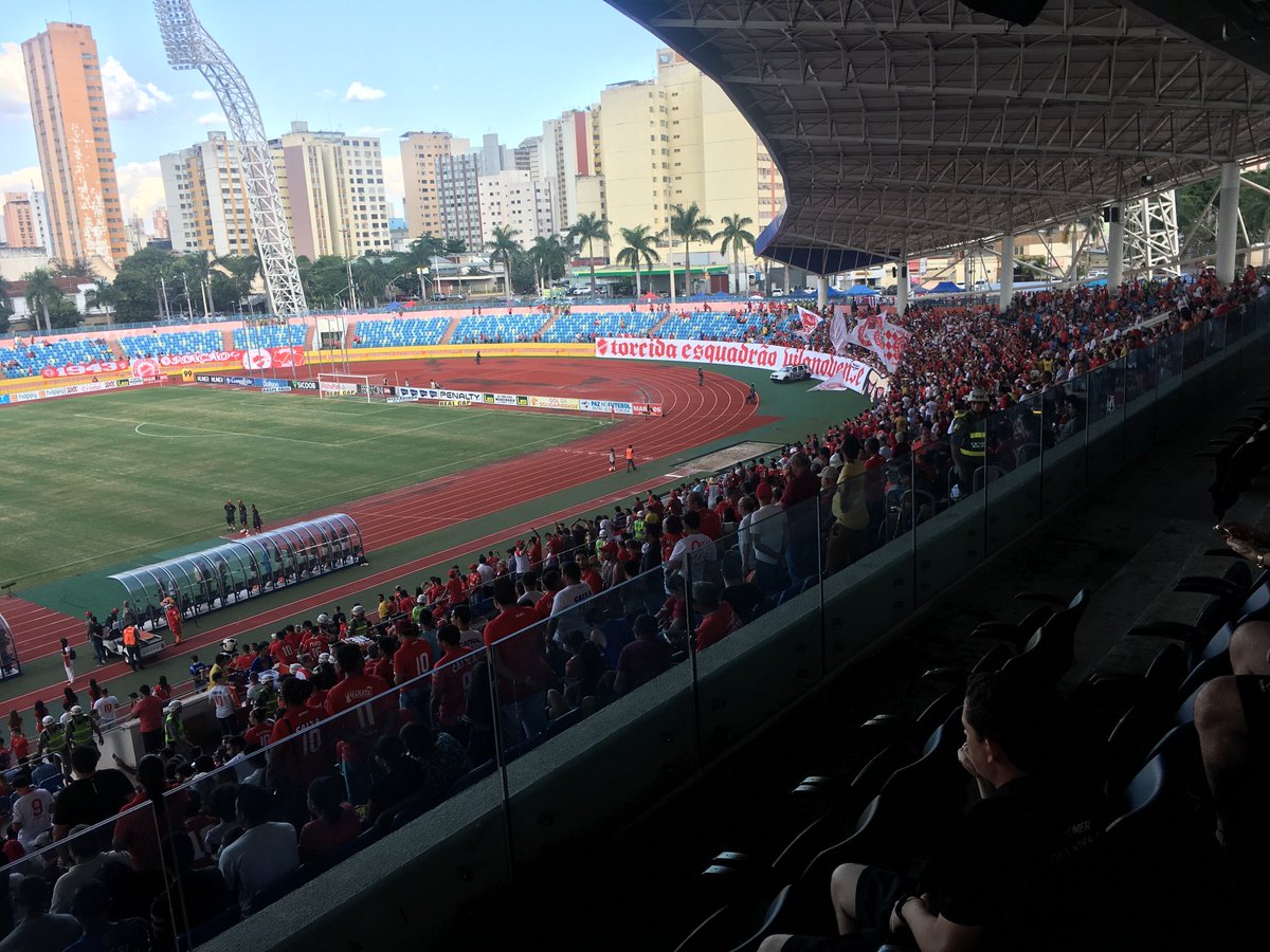 RRsupervisor's tweet image. É esse nosso povo ... é essa nossa torcida, nos carrega no colo quando não temos mais força... Torcida igual essa eu nunca vi #SerVermelho