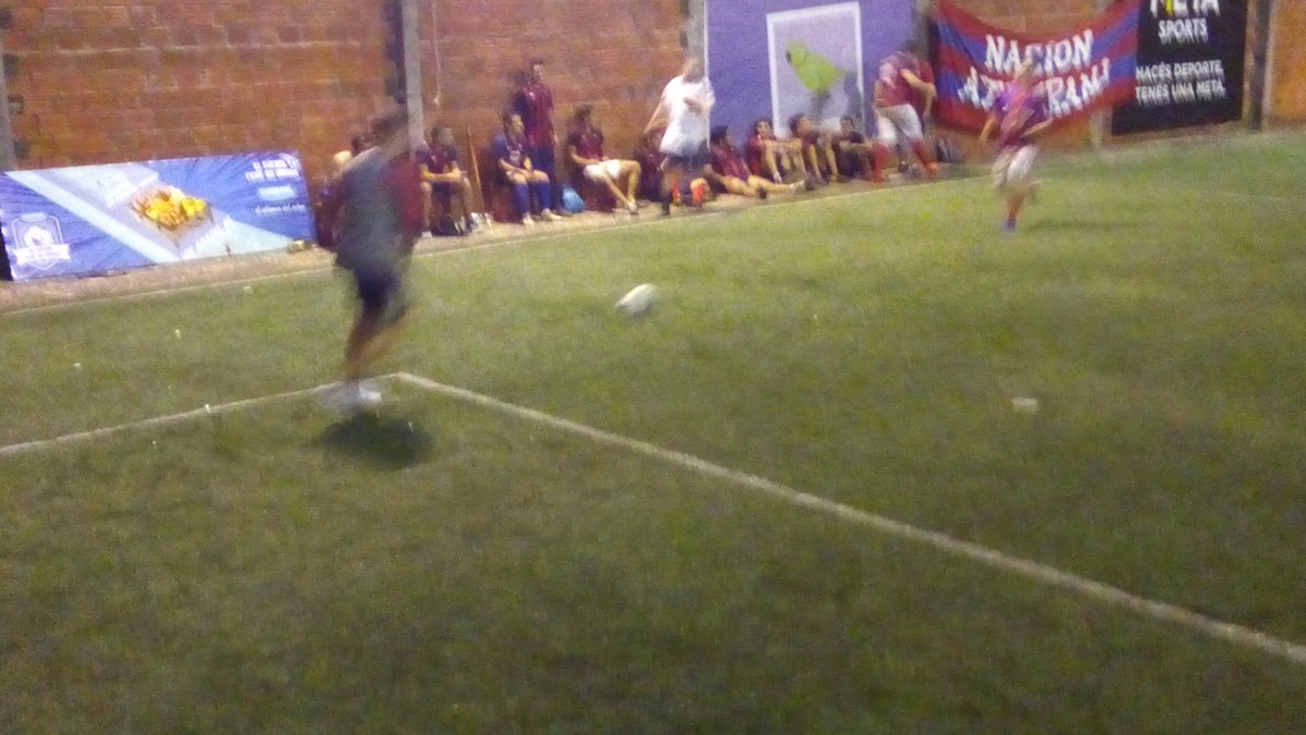 DerechoAzulgra1's tweet photo. #FanáticosFútbol #Amistoso #2doPartido 

@CaravanaAzulgr1 1-2 @nxrteinmxrtal

#UnidosPorLosColores https://t.co/T6kzxmAPRz