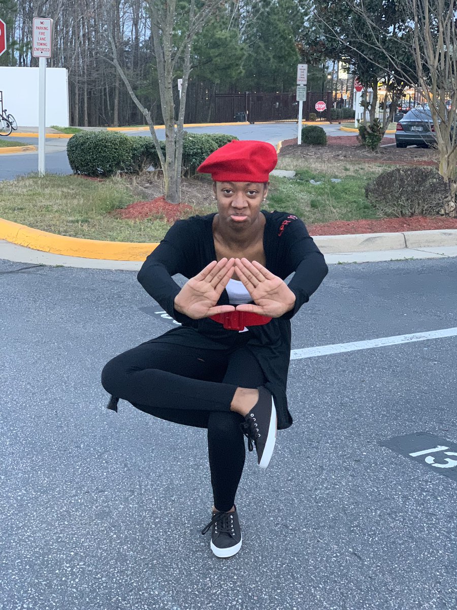 __saaaabrina's tweet photo. Yesterday I became apart of the BEST sorority. I’ve been waiting for this day for a while. Truly Blessed #AOML🐘🔺 https://t.co/BOQ0j0IyQH