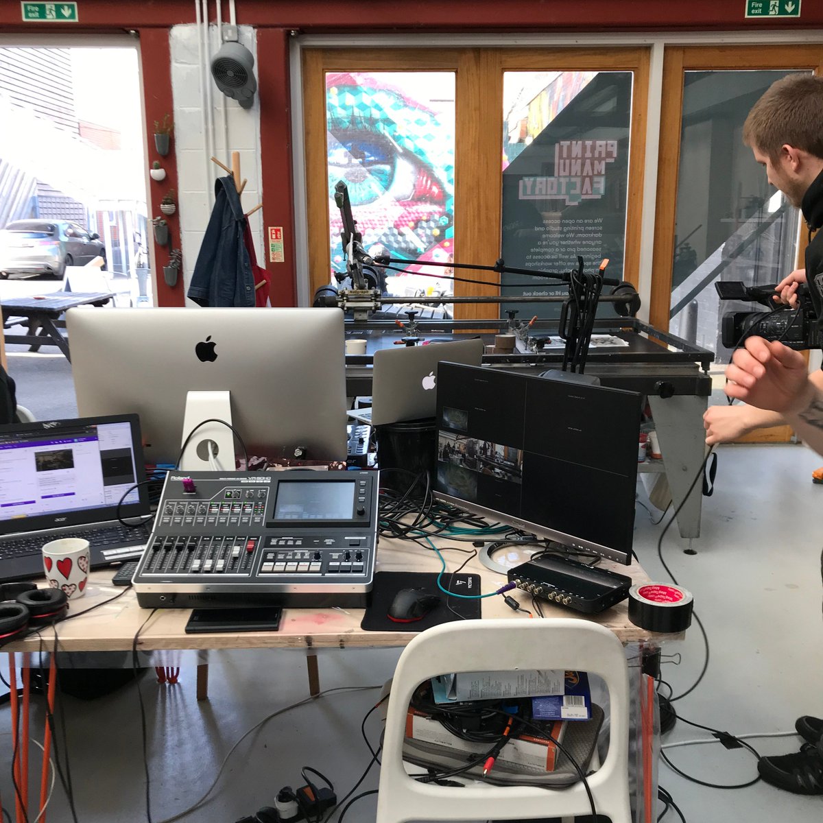 thecatbath's tweet image. Mother's Day! Hung out @PrintMF where tech-wizards @lahadevent were broadcasting live to @BushwickDkrm in NYC where I have some photos on display printed by @CU_Photography. Also did a lot of swooning over all the fetching new plant stock &amp;amp; concocted some ltd ed prints of crocus.