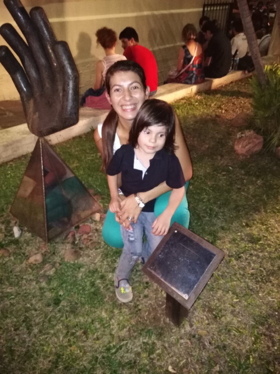 lore_sartorio's tweet photo. Domingo con los niños al teatro.. #semanadelteatro #cepate https://t.co/TohRaPEQxN