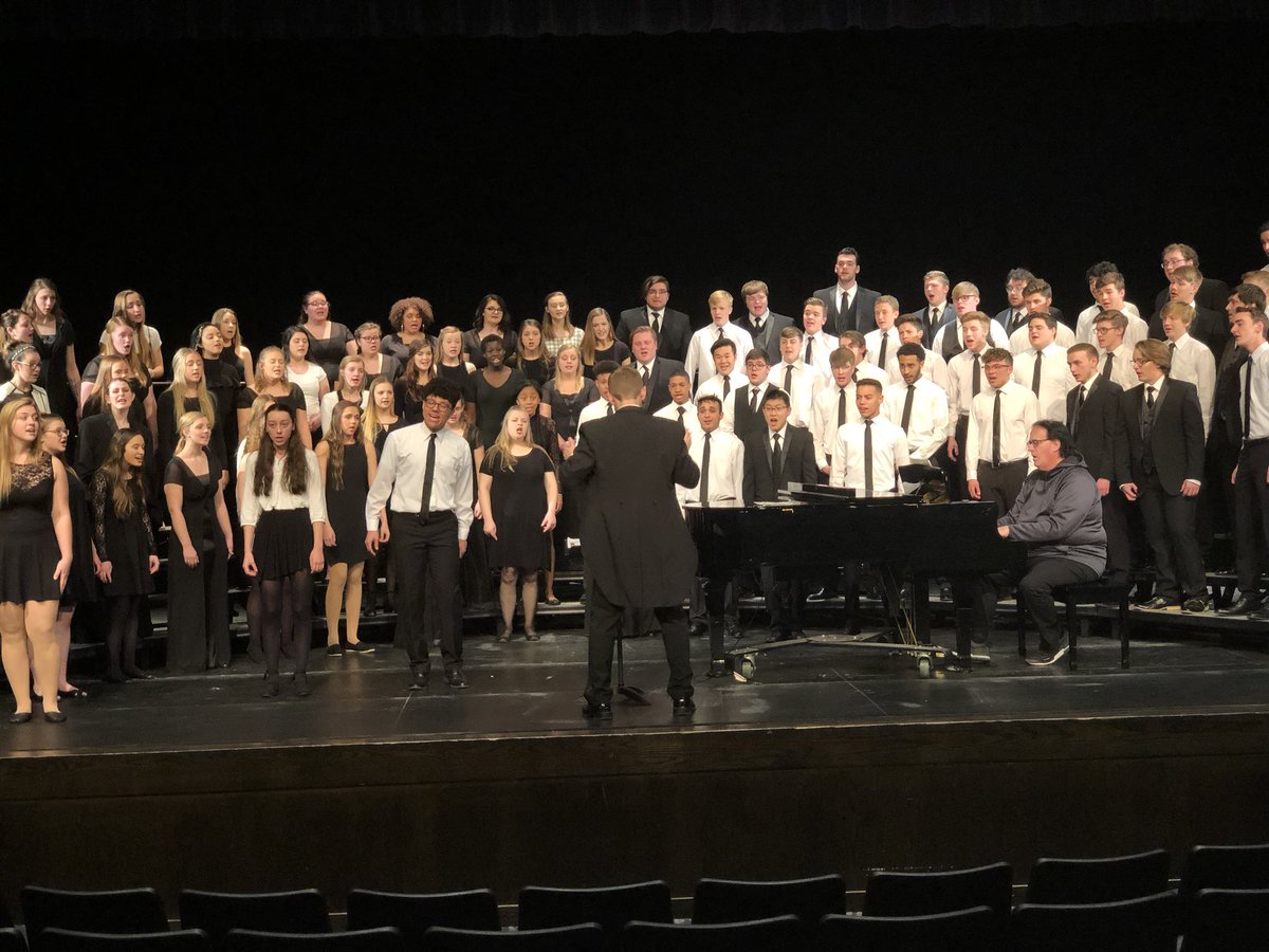 What a terrific performance with the Papillion La Vista South last night! Such beautiful expression from both choirs. Special thanks to director Brian Johnson and our amazing host families! 

#msideproud <a href="/BillDeeds/">Bill Deeds</a> <a href="/MsidePresident/">Morningside University President</a> <a href="/MorningsideEdu/">Morningside University</a> @MsideAlumni @MsideExperience