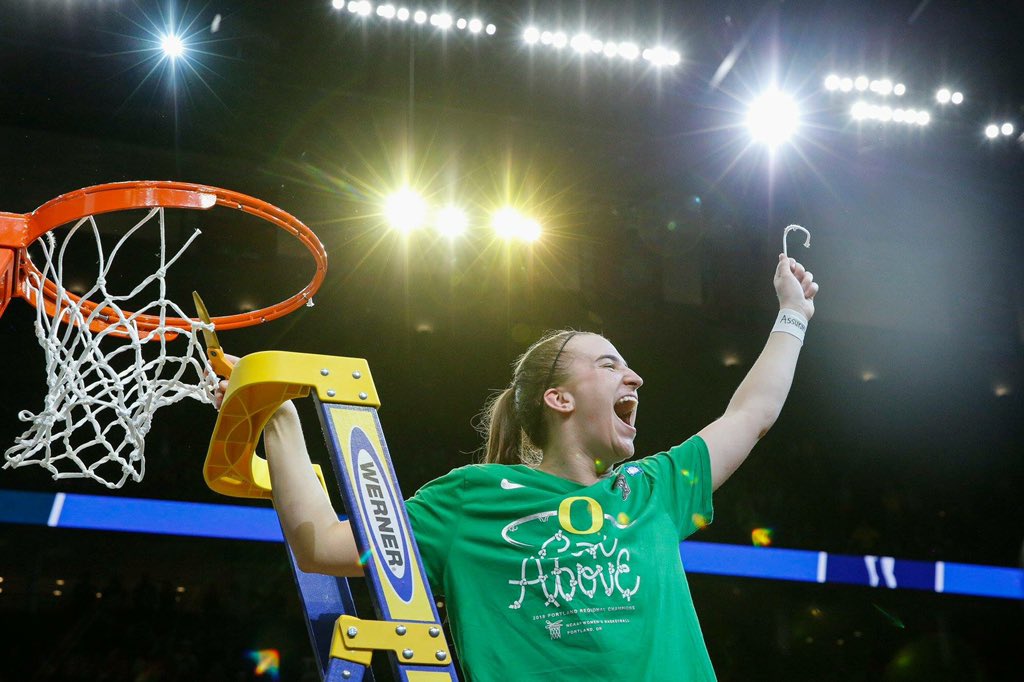 sabrina_i20's tweet photo. FINAL FOUR! Love this team. Go Ducks🙏🏼🐥 https://t.co/vBHDeHlH4u