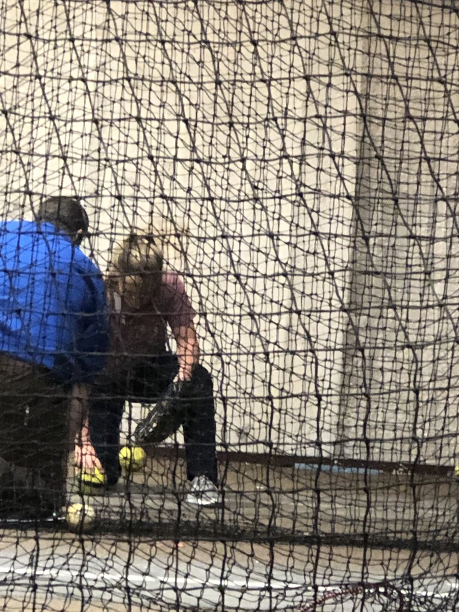 Putting in some work 💪🏼 #pitchinglessons #gottaloveit 💙🥎