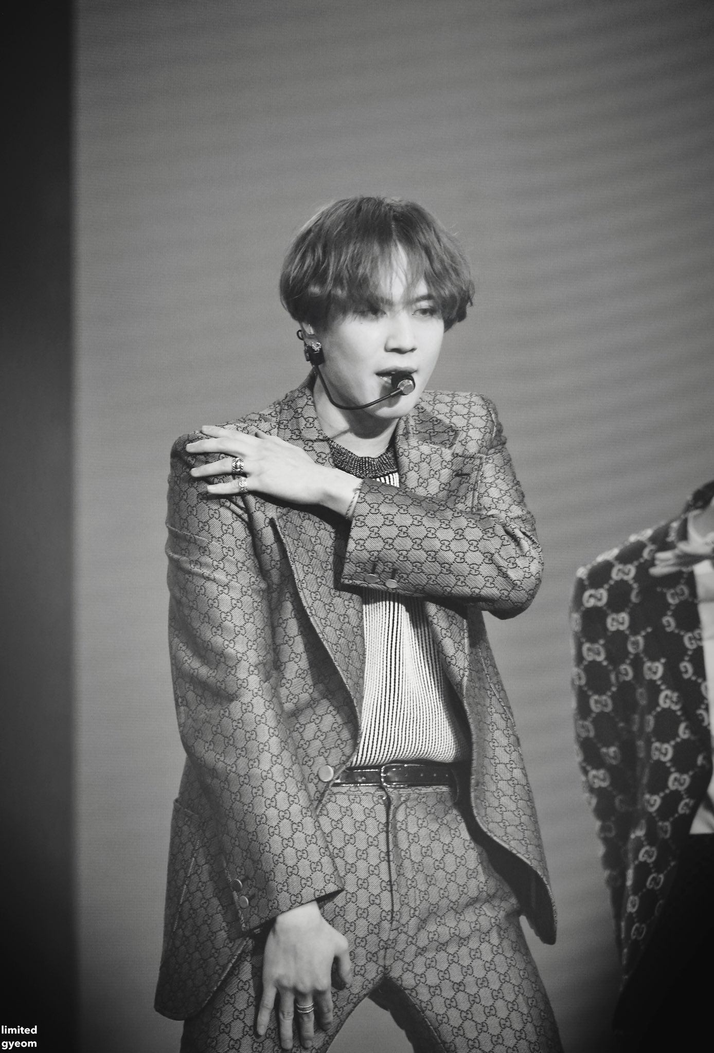 D3BkCMFVAAAYafB.jpg:orig