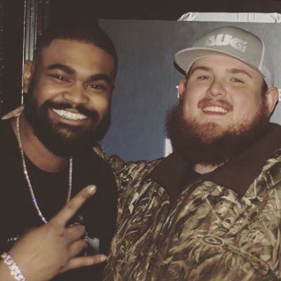 dfields94's tweet photo. #NewProfilePic https://t.co/dPxbHF76Ds