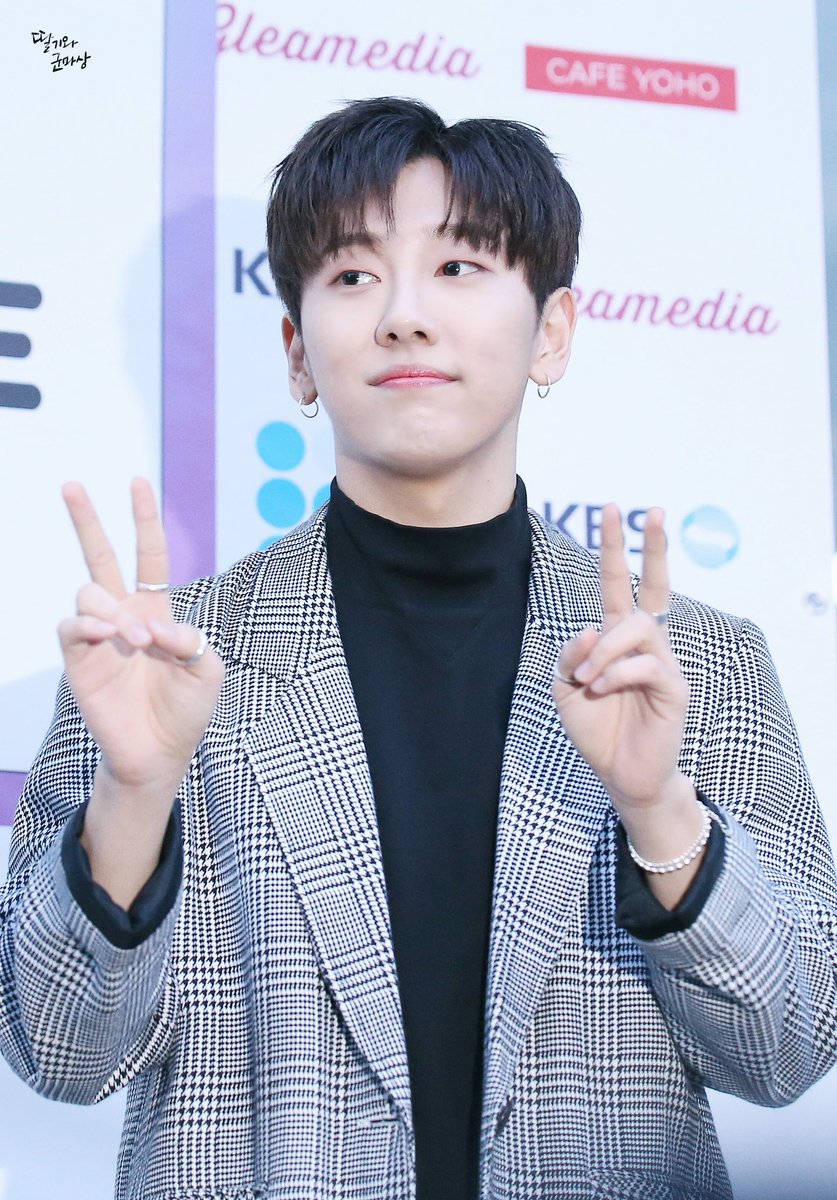 gunmawithSB's tweet photo. 190309 반가운 얼굴들✨ #노태현 #김동한 https://t.co/eQgpRdmoiJ
