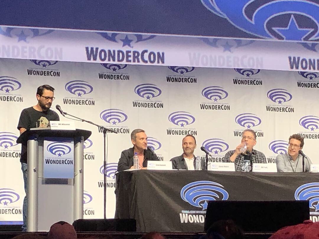 jennifermuro's tweet photo. Was lovely to see @annewheaton and Wil at #WonderCon —and much thanks for the green room roast beef sandwich half, Anne! Which every time I hear the words reminds me of this Simpsons moment. Worthy of inclusion in my con photos. #prettyveggies #goodfriends #nerdfun https://t.co/UhOFPsxa09