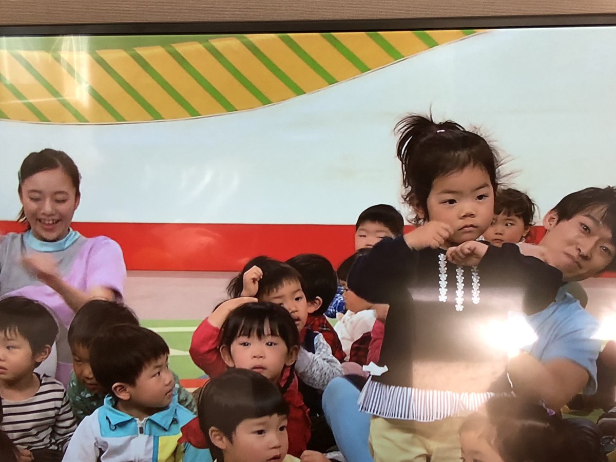 おかあさんといっしょ 新体操のお兄さんお姉さんが登場 チョロミーに群がる子供たちに 旧コンビの手腕を改めて思い知るtl Togetter おかあさんといっしょ 新体操のお兄さんお姉さんが登場 チョロミーに群がる子供たちに 旧コンビの手腕を改めて思い知るtl Togetter