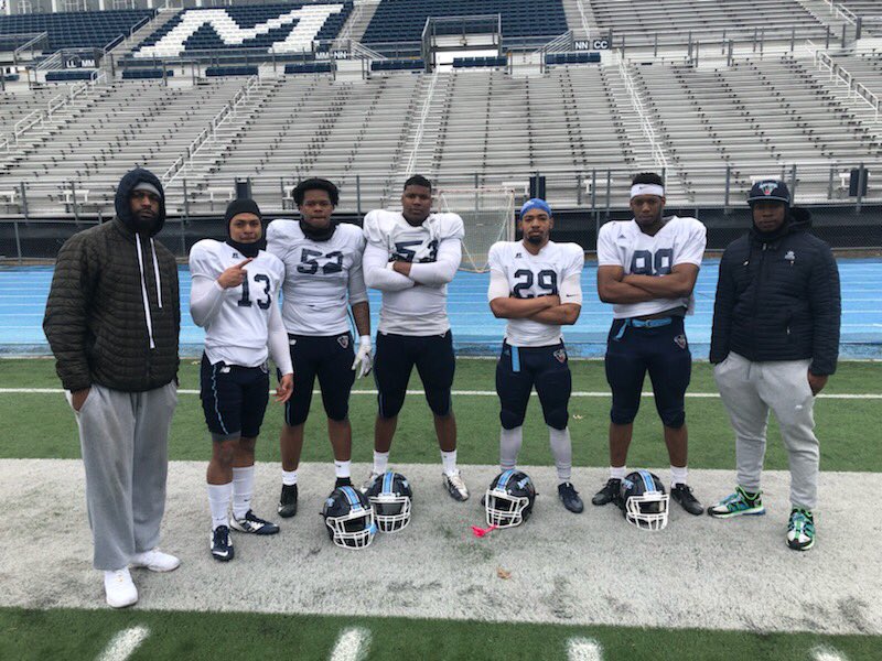 Rom34Smith's tweet photo. Missing two guys @BlackBearsFB will be in good hands in the future ! #302vseverybody https://t.co/dWyyPk6OAK