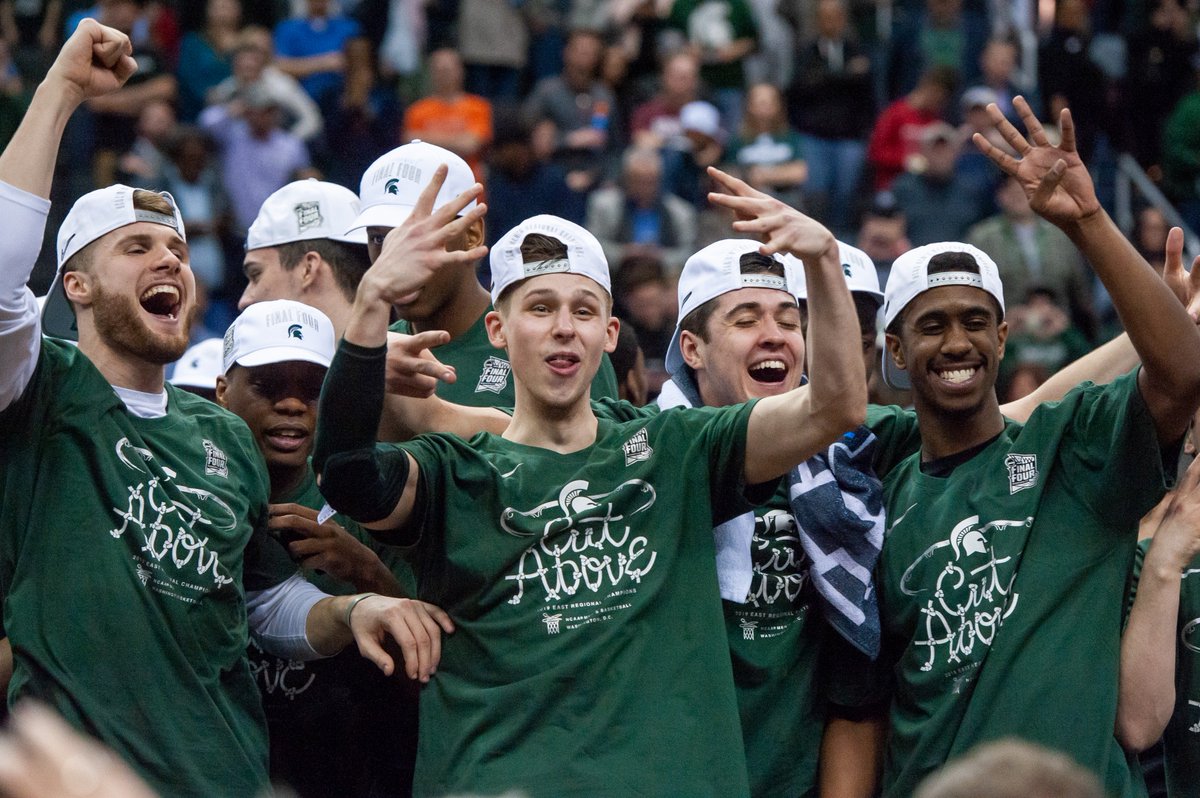 Who doesn't want more @MSU_Basketball celebration photos?
Exactly.
#MarchMadness x #MarchOnBTN
📷: @ajonesi