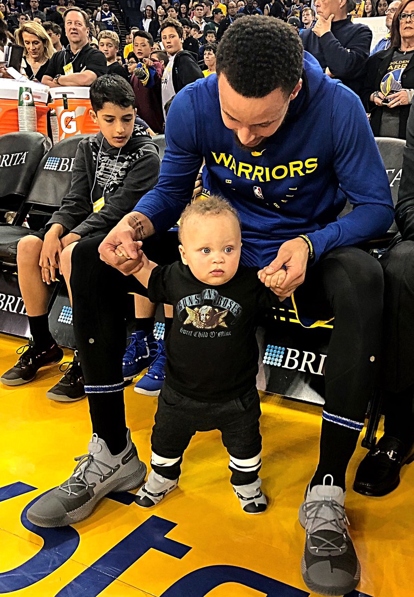Stephen Curry is celebrating his son 