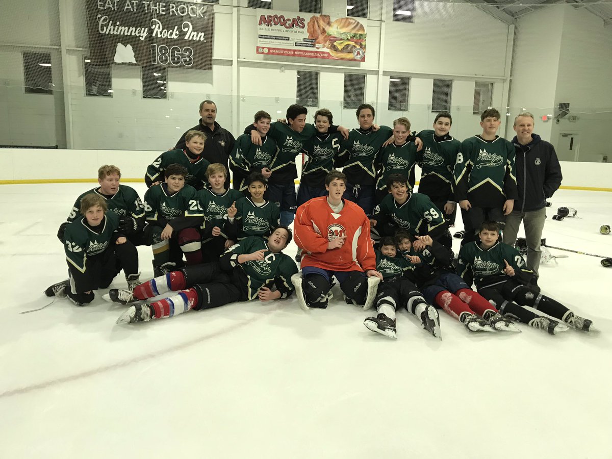 kenwhite40's tweet image. Ridge Junior Devils win the Middle School League championship 4-3 over Hunterdon Central!  @RidgeIceMen @RidgeHockey