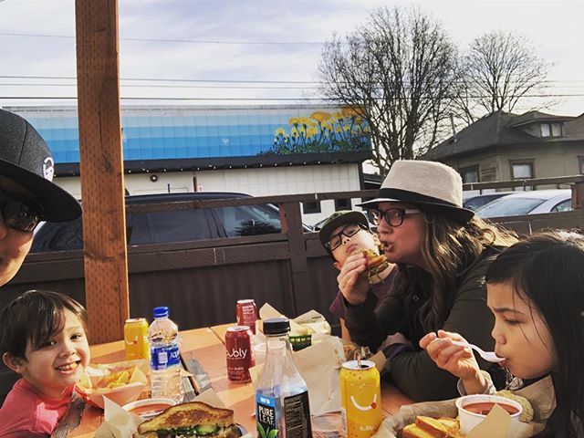 Grilled Chees Grill. .
.
#pdx #grilledcheese #instagrub #cheese #familytime #family #portland #oregon #trip #sunday #sundayvibes #sundayfunday #springbreak #kiddos #grateful #albertastreet #yum #blessed #gratitude #happy #pnw #dinnertime #dinner ift.tt/2HWaHCn