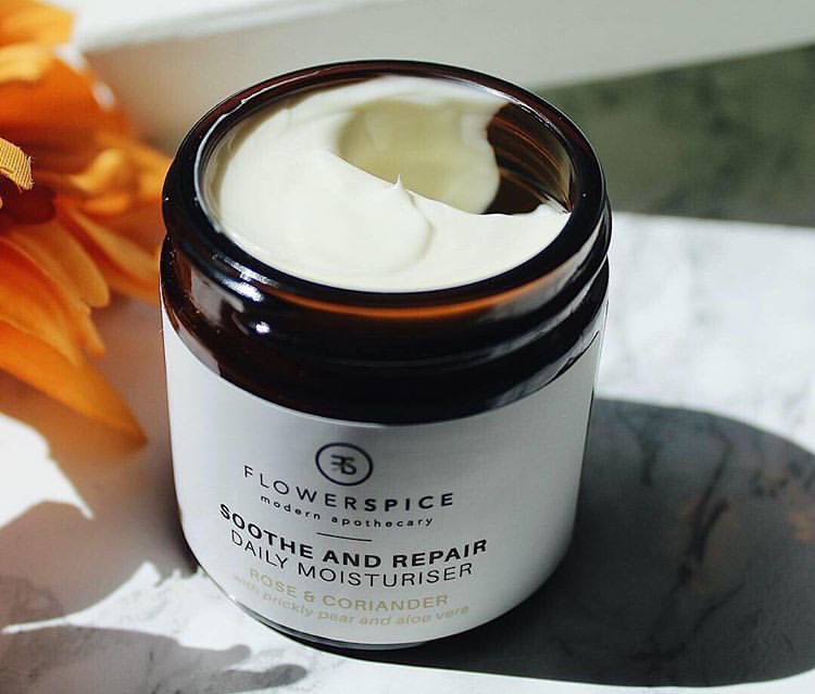 FlowerAndSpice_'s tweet photo. This month in @theboxwalla 🙌 Our luxurious Rose & Coriander Soothe and Repair Moisturiser #boxwalla #greenbeauty https://t.co/maTH9sYXNT