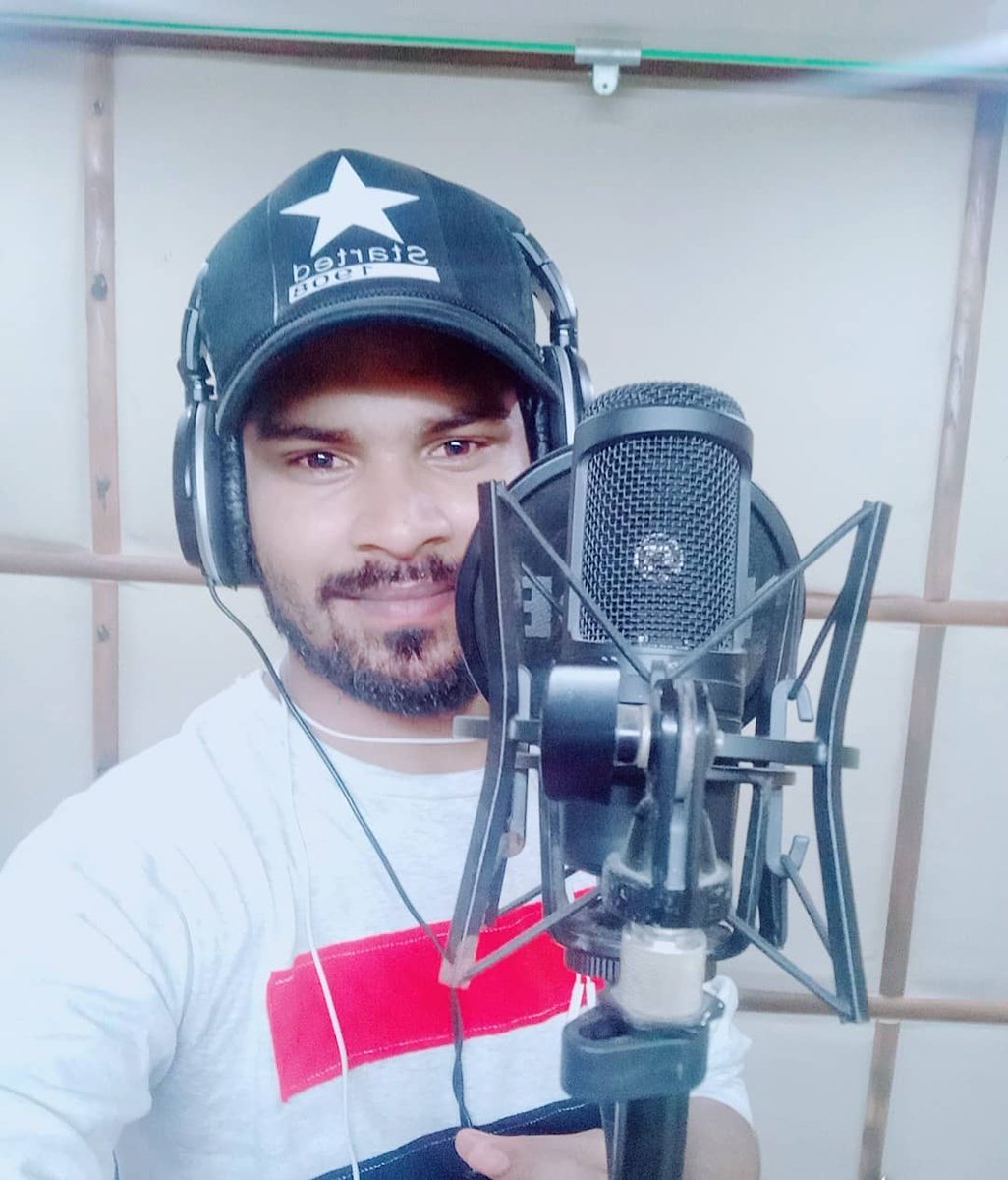 iansarimohsin's tweet photo. Had zabardast recording session today for upcoming #webseries #AnsariMohsinRecordings #AMRecordings
#AnsariMohsinSongs #AMSongs #AMlive #AnsariMohsinLive https://t.co/TbtVLS1lYG
