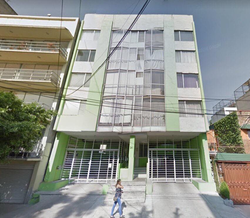 IngeAprende's tweet photo. Falla por #PisoBlando #PisoDébil.
Cuando columnas no bajan al piso inferior, y ponen muros delgados para dejar espacio para estacionar más autos.
Esto provoca estructura colapse en sismos, si sismo llega en dirección más delgada de muros [Ingeniería Civil] https://t.co/LA6z8AvUnS https://t.co/fKe6JQGuOD