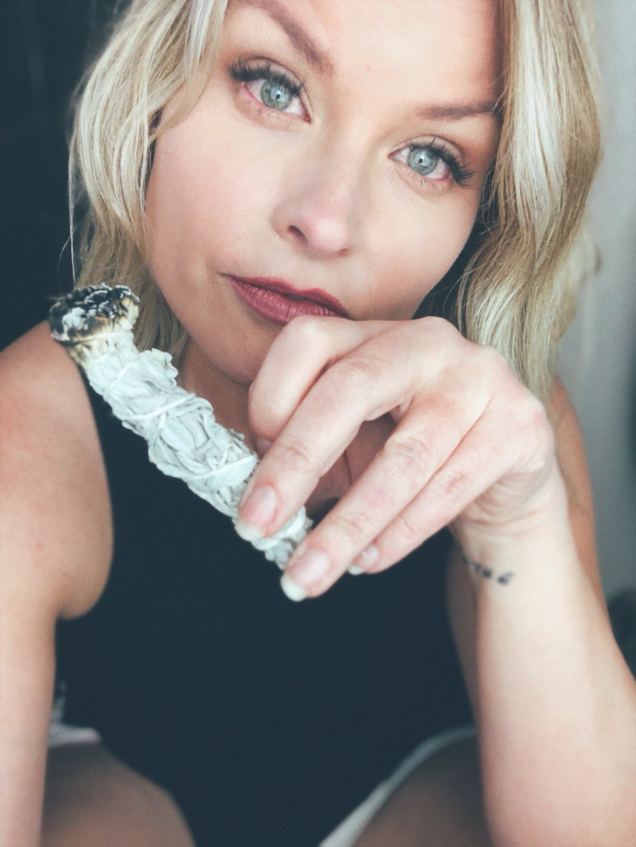 Things I did today: 
Took a nap, got choked, choked the dude back and now I’m burning sage to get rid of negative energy #actorslife