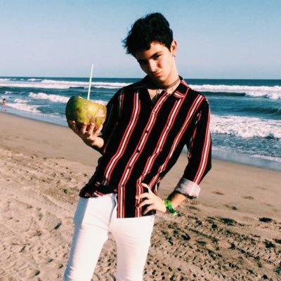 JoaquinBondoni's tweet photo. #NewProfilePic https://t.co/5ViHFSp94h
