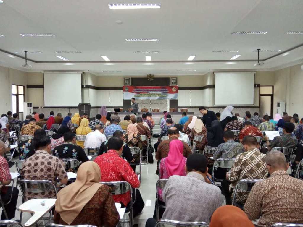 barbatopdesain's tweet photo. 623 Pejabat Eselon IV Di Ciamis Ikuti Uji Kompetisi Jabatan https://t.co/pHpXfa9TjB https://t.co/D4prHeMkLC