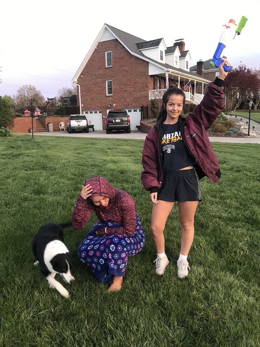 2019SeniorAssassins tweet media