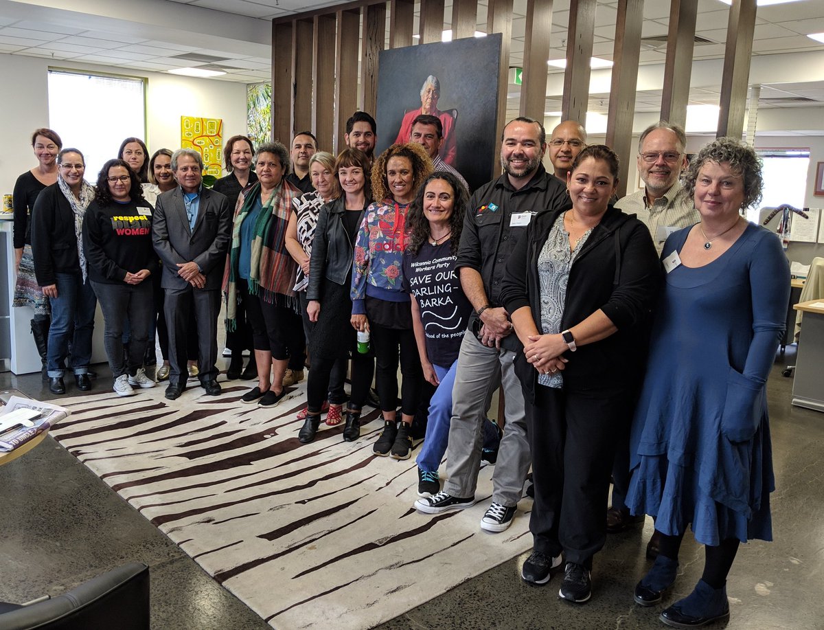 Wonderful to welcome some of our deadly @LowitjaInstitut alumni into the office today! #WeAreIndigenous #Leadership #IndigenousResearch @JanineMilera @drcbond @NACCHOAustralia @HealthInfoNet @croakeyblog #KTThatWorks