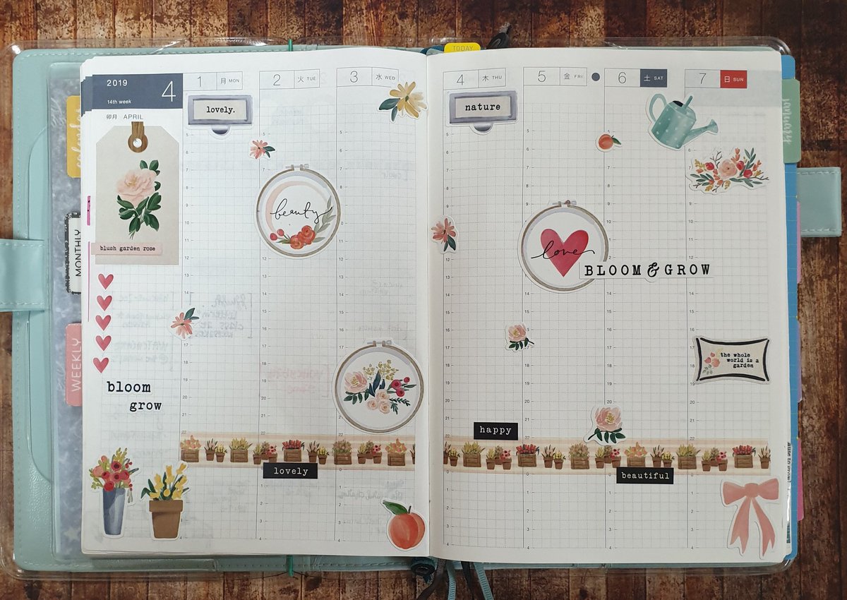 KRYSTALcrafts's tweet photo. Hello, April! 
My #hobonichi spreads using the #FlowerMarket stickers by #EchoParkPaper 

#kreationzbyKrystal https://t.co/prUEgl2KKe