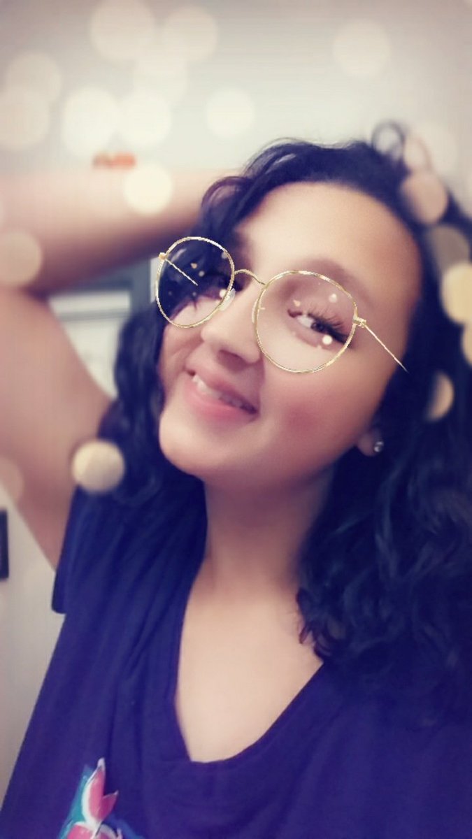 oliviaaa098's tweet photo. Been a long time since I've smiled a genuine smile. ❤ #SelfiesForEdwin https://t.co/eXU7gPRPmU