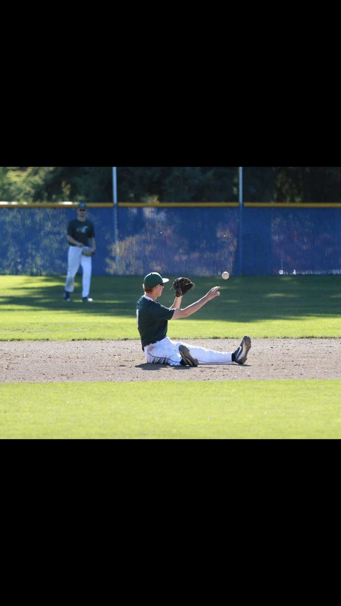 bprepbaseball's tweet photo. “He’s the biggest guy on the team...yet he took the smallest jersey..he’s Chris mills!!” 
Spirit animal-platypus 
Biggest pet peeve-putting the tarps on at Fuch’s field
Pregame ritual-drinking an ice cold can of Arizona sweet tea
Favorite movie-the sandlot @chris_mills7 https://t.co/JBgX4A8ma9