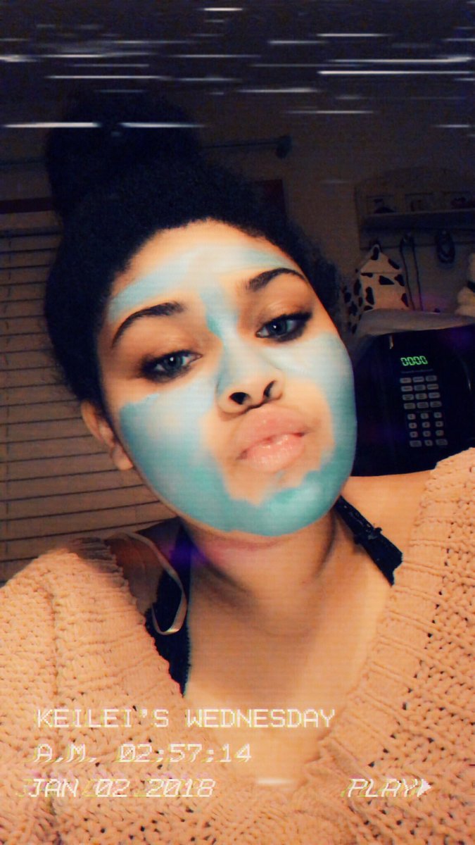 keileirachelle's tweet photo. i’ll prob delete these later but #SelfiesForEdwin ✨ https://t.co/L8cUKeRlvq