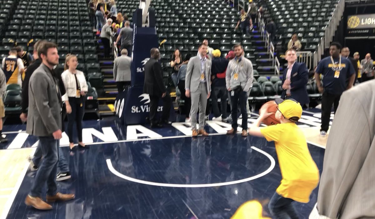 PaulCorlew's tweet photo. Had fun at the @Pacers Preachers in Sneakers event after the game last night! https://t.co/fcMmo2f9J1