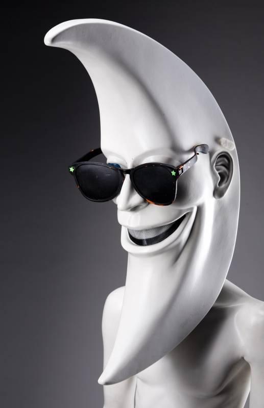 ButtChugWizard's tweet photo. My dad is 42, pursuing a modeling career, and I’ve never seen him happier. He told me he’s just waiting for a chance to blow up. So, Twitter, meet my dad. https://t.co/O7ptKXiKGR