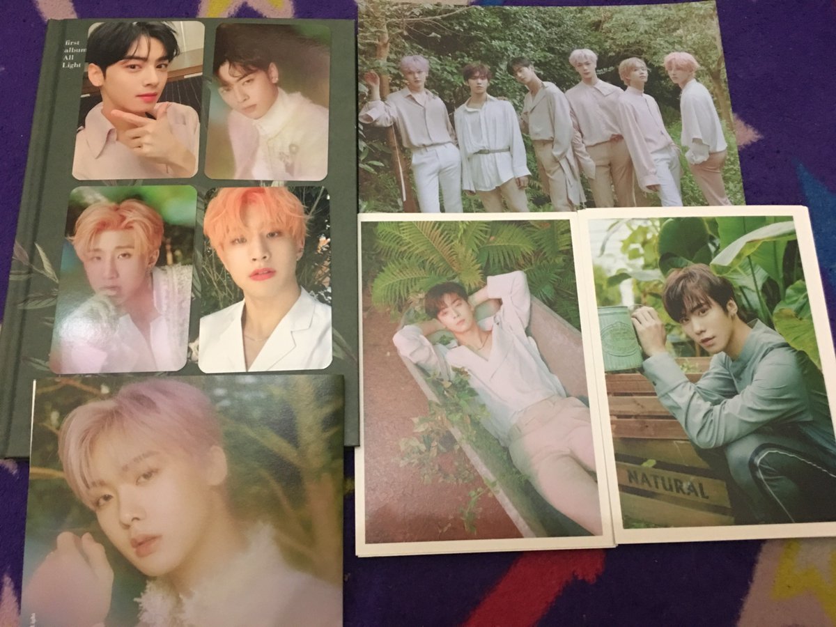 Purple_Angel28's tweet photo. My babies are finally home after several months of waiting! 😍😍🤧🤧 It is a happy birthday indeed!!! Thank you @PEACHSUNSETPH!!! 💜💜💜 #AstroAllLight @offclASTRO #PEACHSUNSETPHFeedbacks https://t.co/JCaM331kS0