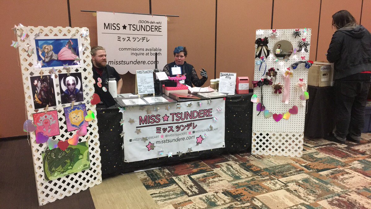 misstsundereart's tweet photo. Thanks to everyone who came to visit my booth at #EgoCon! (pictured: @Slaancreations and friend, Iโm takin the picture hehe) โญ๏ธ https://t.co/pFqeT6Jj8F