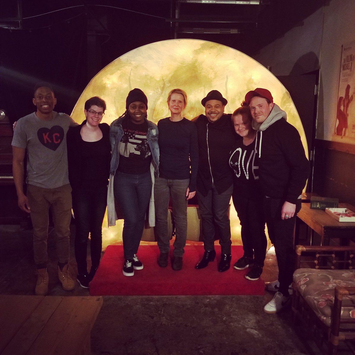 WardellJClark's tweet photo. Cynthia Nixon visited @jackalopetc to see Dutch Masters tonight! Thanks Greg! What a cap to an incredible week! || #DutchMasters #JackalopeTheatre #90sVibes #GregKeller https://t.co/ENS824UsGW