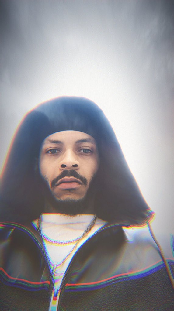 wreckrhymes's tweet photo. Finally back to my musical vibe. I’m hearing sounds all day. Wanting to work all day. https://t.co/9amYvNAoGq
