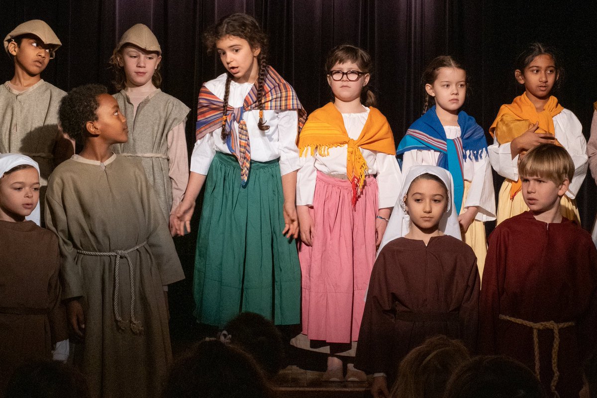 SteinerSchoolNY's tweet image. The #steinersecondgrade #classplay #saintfrancisandthewolfofgubbio is available in our #steinervimeochannel 
vimeo.com/327134590 
#steinerdrama #steinercurriculum #steinerclassplay #steinercommunity #steinerstudents #wewalkinbeauty #educationasart #waldorfeducation