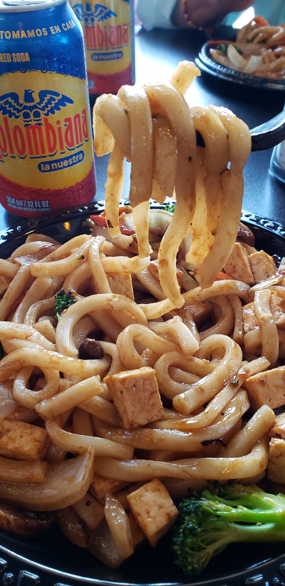 TheSquareEnix's tweet photo. Udon Noodles with Tofu and Veggies and Colombian Soda. Hahaha.
#LessCruelty #LessEnvironmentalDamage #VeganAsAMotherFucker https://t.co/AeD9mvGZy8