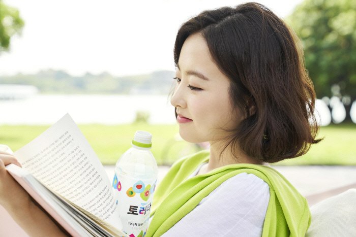 boyoung_jjing's tweet photo. Toreta CF stills 💛
https://t.co/gVLe9FbSjC

#박보영 #parkboyoung #パクボヨン #朴寶英 #토레타 https://t.co/Hj4fNXF8wO