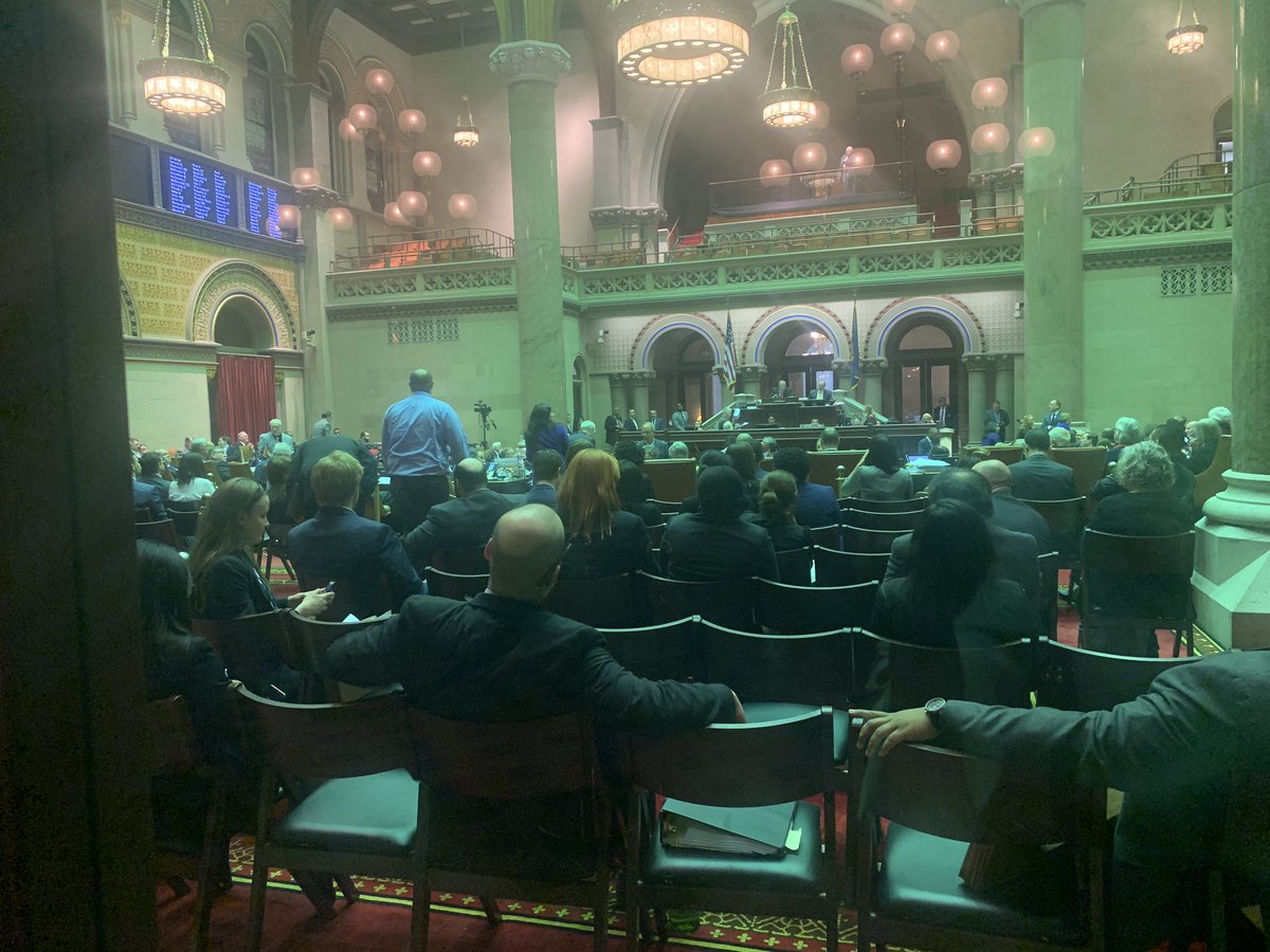 JamieDeLineNews's tweet photo. The New York State Assembly is now back in session. Discussing aid to localities. #WTEN #WSYR #WIVB https://t.co/MJowLsp9mk