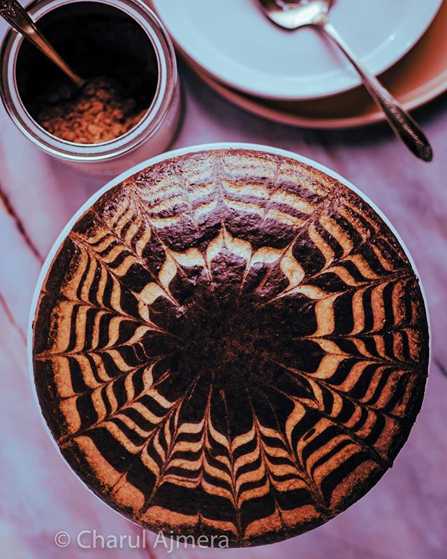 TadkaMasala's tweet photo. Because nobody should have to choose between vanilla and chocolate!
#zebracake #baking #vanillaandchocolatecake #foodphotography #foodporn #cakesofinstagram #cakeporn #cakelovers #nakedcake #foodstagram #bakinglife #cheflife #cakeboss #cakephotography #c… https://t.co/igYXQY26iN https://t.co/QqbmxizruX