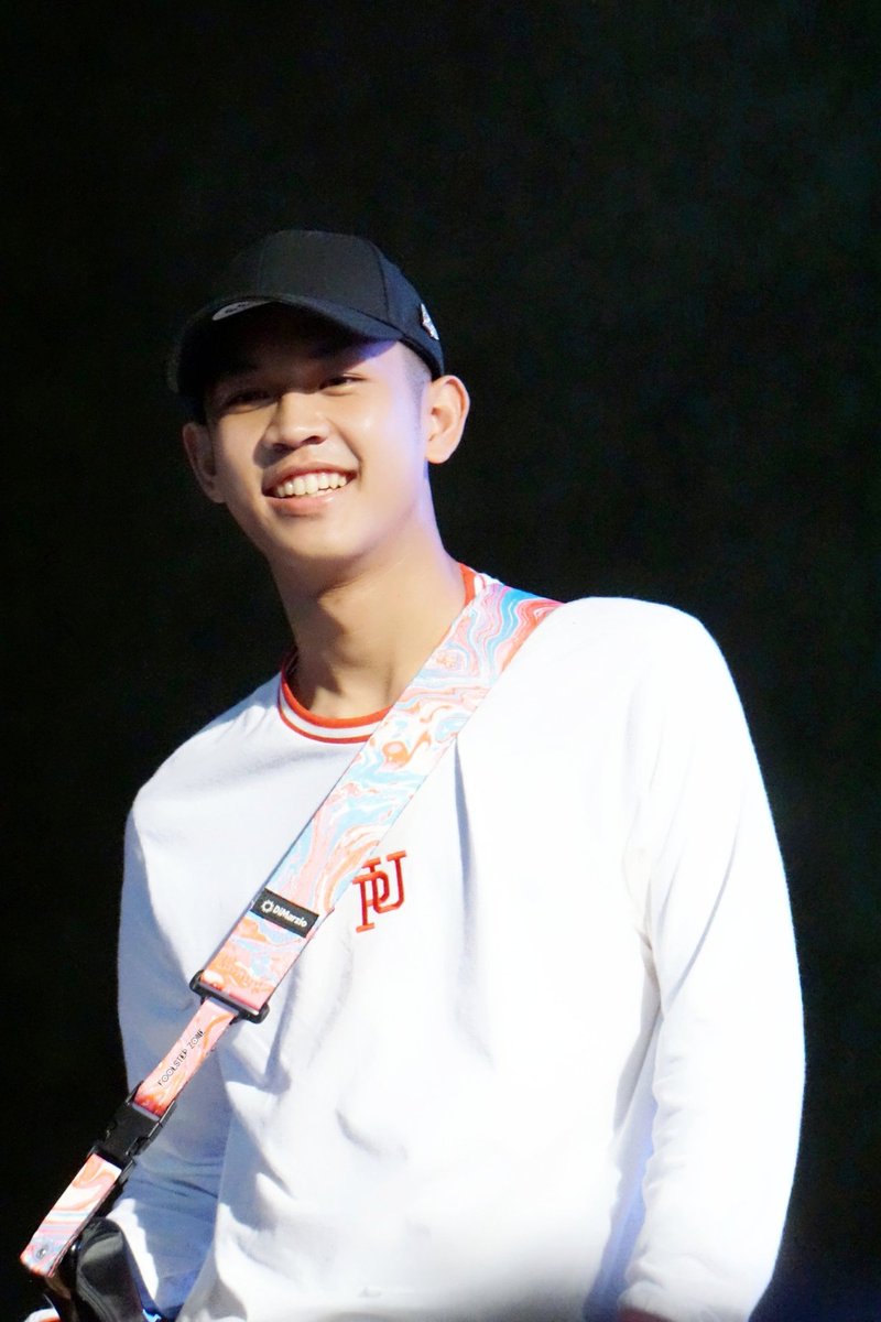 FoolstepZ's tweet photo. เริ่มเดือนใหม่ด้วยรอยยิ้มสดใสของคุณชายตังค์ ขอให้เป็นเดือนที่ดีๆเนอะ 😁 @Tang_Chaiyakorn
#Foolstep
#Tangcyk
#Tang_foolstep
#คนมีตังค์
#Fools https://t.co/VWY11iojtM