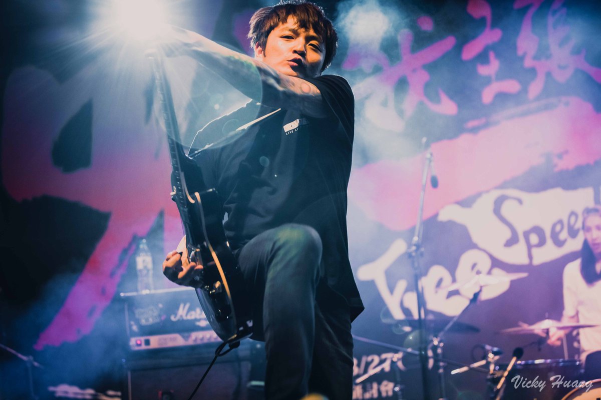 vicvickycat's tweet image. お誕生日おめでとう!
@fireextaiwan Guitarist &amp;amp; #EmptyORio vocal