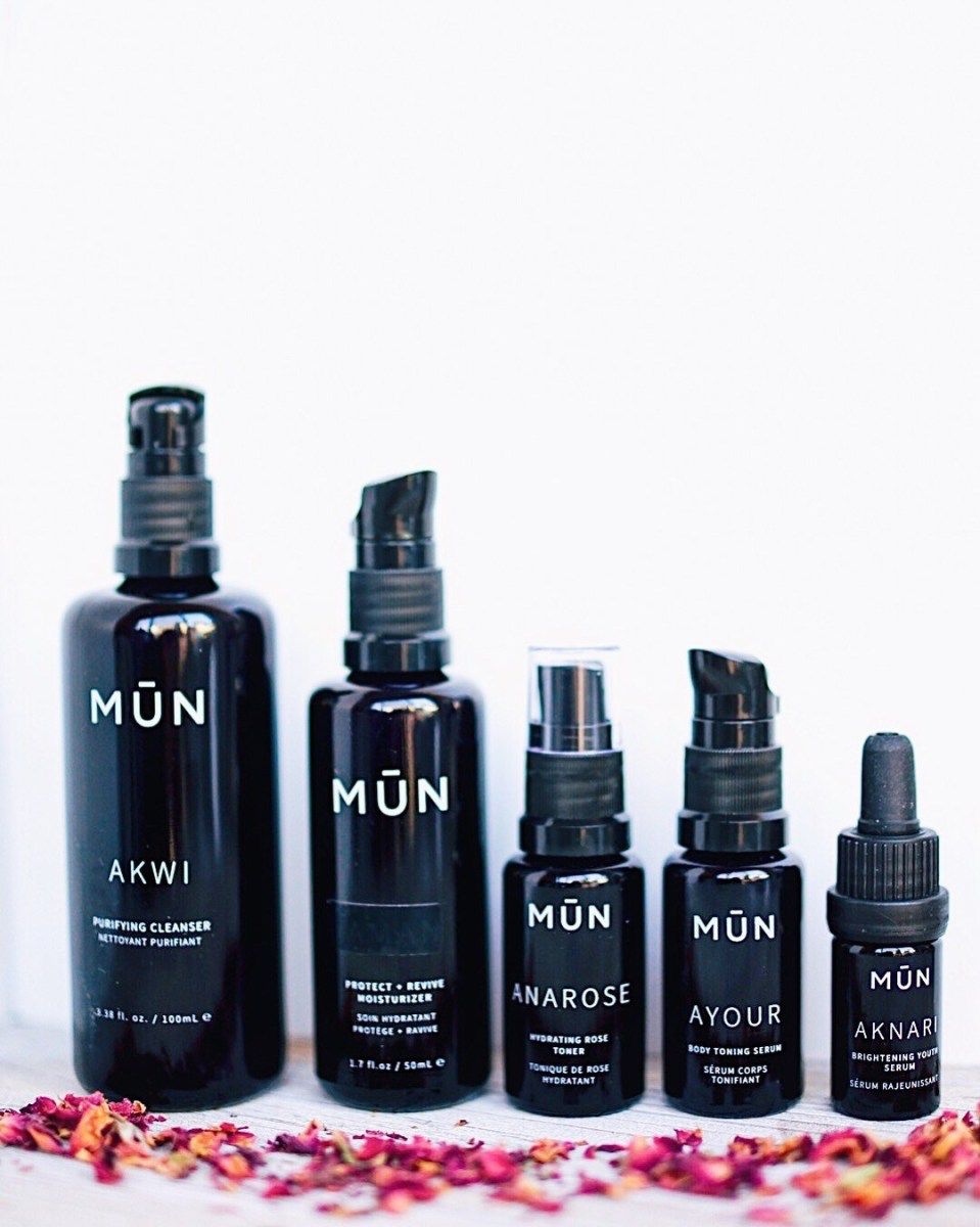 chelseaalba_'s tweet photo. My New Website is LIVE: Practice Self-Care Sunday with MUN Skincare’s Beautifully Crafted Skincare Line https://t.co/Xytz0vuAAJ #selfcare #selfcaresunday #munskin #skincare #holistichealth #holisticlifestyle #lifestyleblogger #sonyalpha #holisticwellness https://t.co/S9fTACPlC3