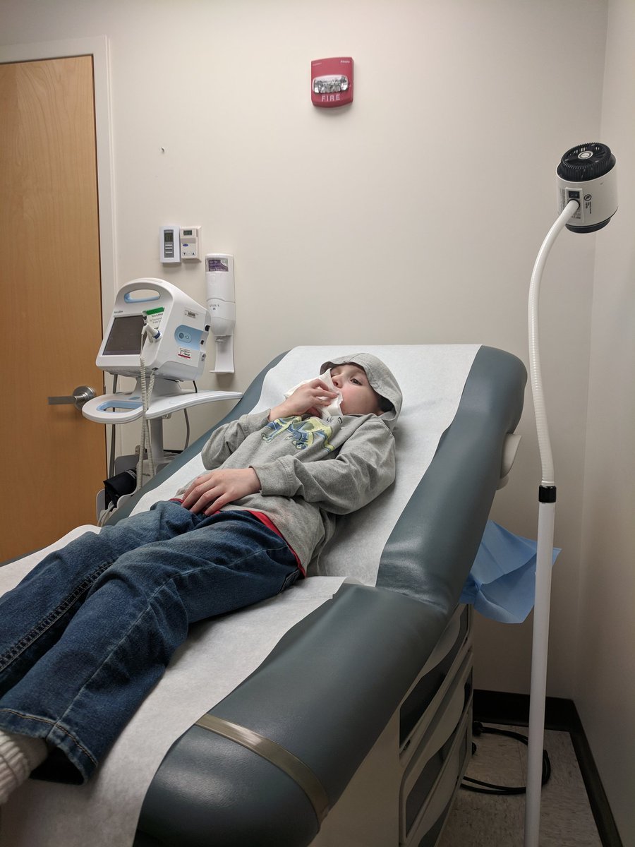 Prof_NoFace's tweet photo. Not the best way to end PAX, but when I asked him what part of the whole weekend he hated most (including getting 3 stitches in his face), he still picked "having to wait in line" so it doesn't seem to have dampened his spirits any. #chipofftheblock #PAXEAST #postpax https://t.co/94y299X0KU