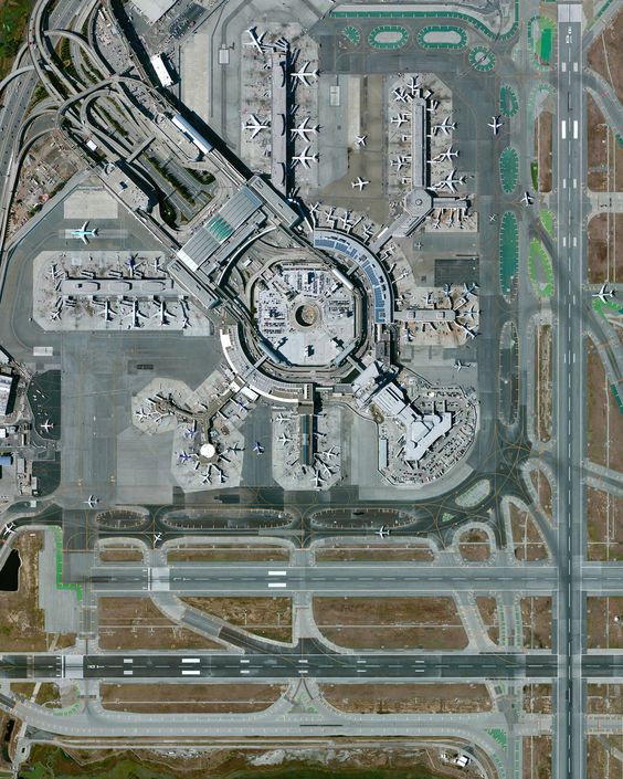 feelThere's tweet photo. A cool satellite view of the real KSFO airport! Check out our KSFO airport addon for Tower3D/Pro at https://t.co/amjrbBwqu7! #atcsuite #feelthere #airtrafficcontrol #KSFOfans #feeltherefans #sanfranciscointernationalairport https://t.co/KkbFLmRhuk