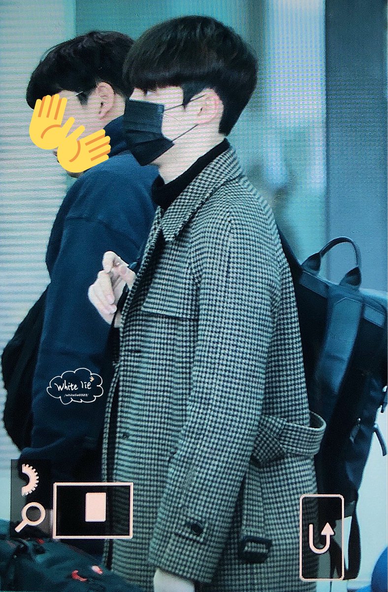 whitelie0323's tweet photo. 190401 인천 출국 
#ATEEZ #에이티즈 #YUNHO #윤호 #정윤호 🕊#화이트라인 https://t.co/kz2SySVAuL