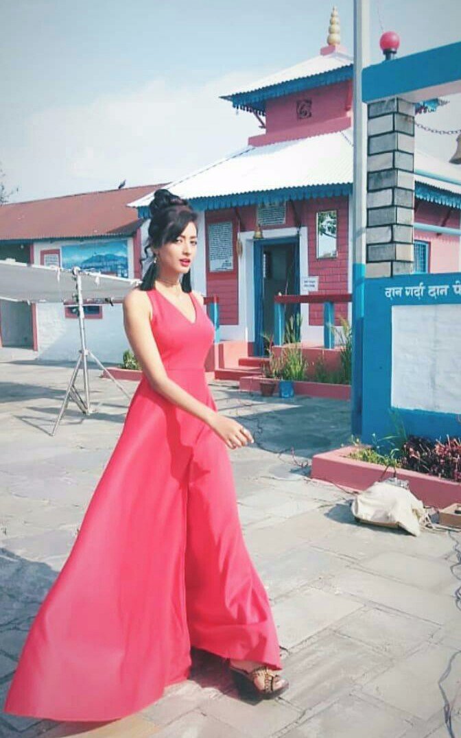 RubyParihar's tweet photo. Pics of Music Video Shoot..
#saibaa #nepal #kahun #kahunvillage https://t.co/a7aQreN9Md